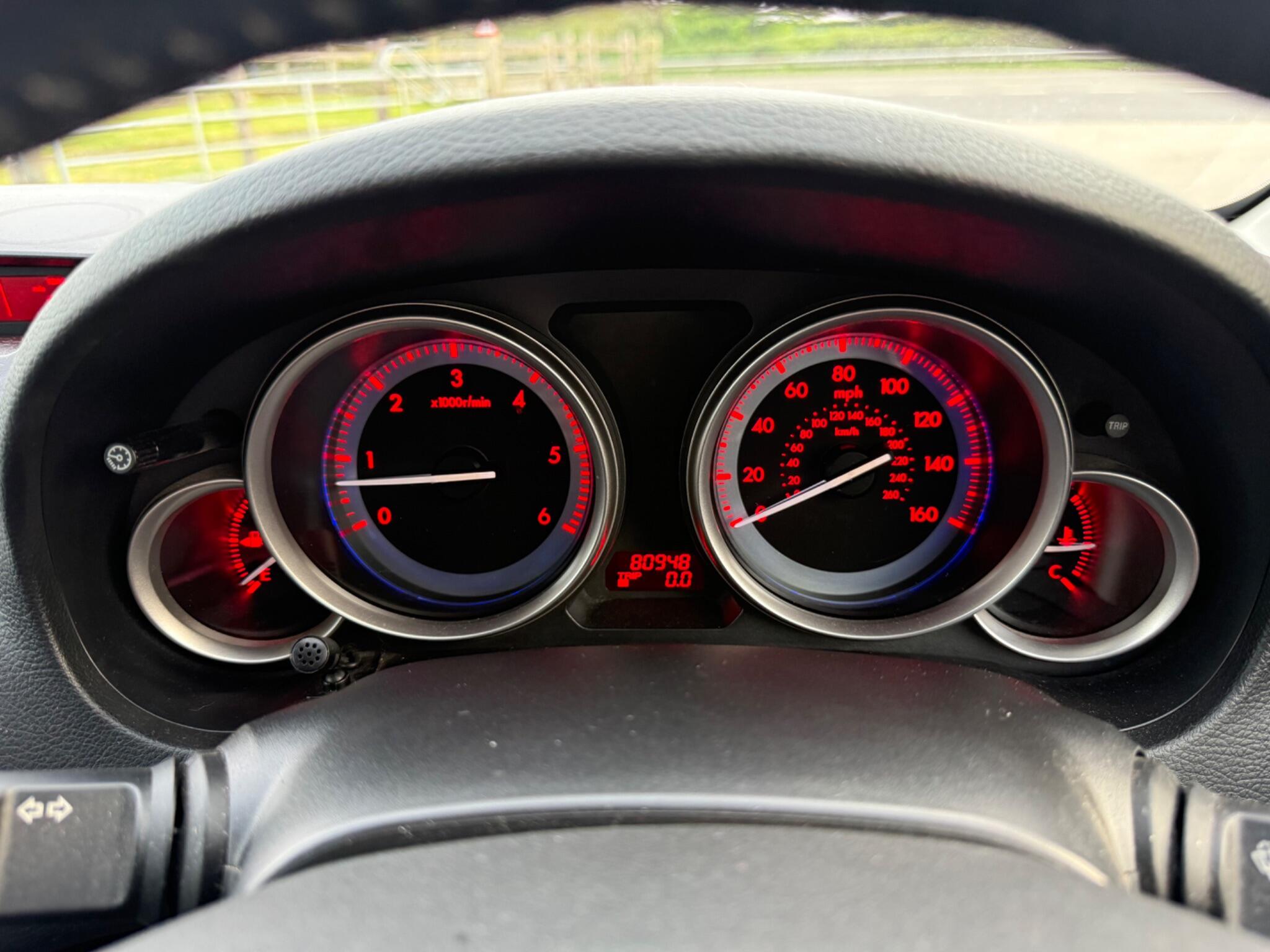 Mazda Mazda6 2.2d Venture Euro 5 5dr — photo 81 of 86